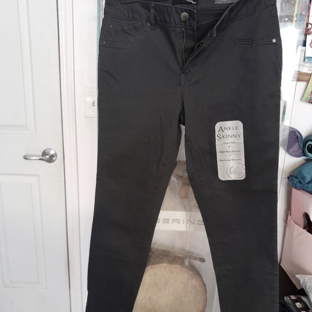 Ankle Skinny Jeans